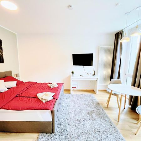 Studio Am Waldschloesschen Mit Kueche Und Netflix Dresden Buitenkant foto